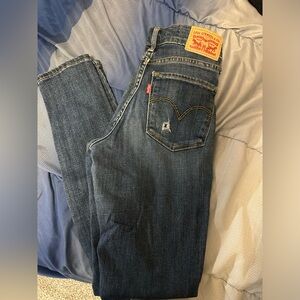 Levi jeans